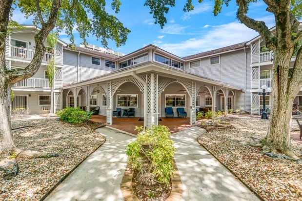 Images Meridian at Lantana