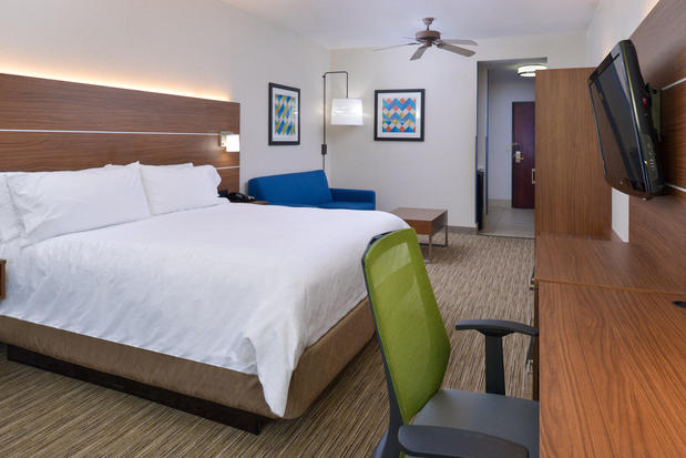 Images Holiday Inn Express & Suites Abilene Mall South by IHG
