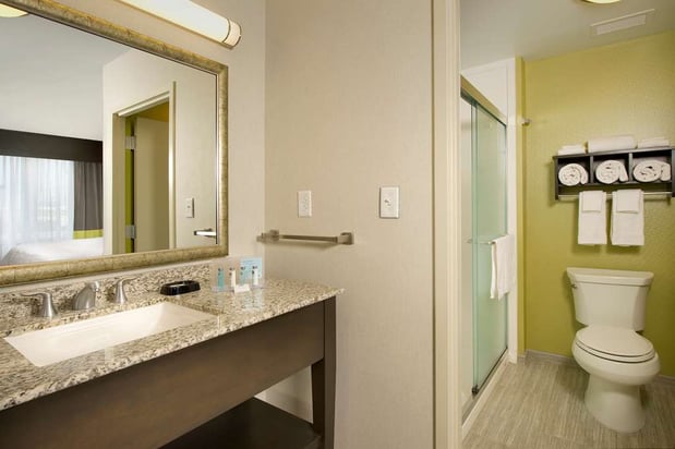 Images Hampton Inn & Suites Buffalo Airport