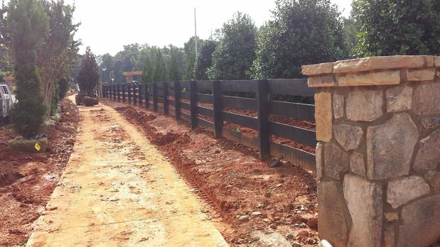 Images NEED-A-FENCE, INC.