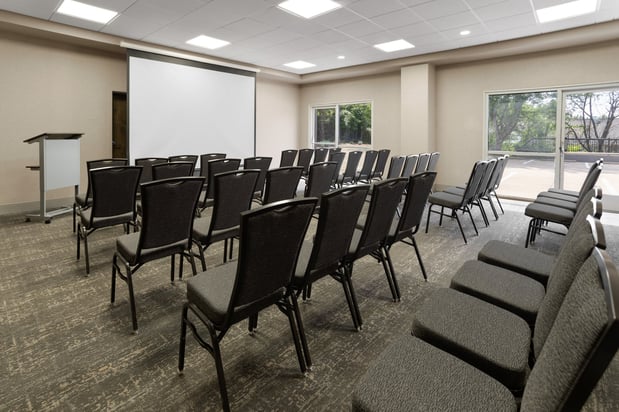 Images Crowne Plaza Nashville Airport by IHG