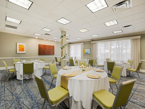 Images Holiday Inn Express & Suites Ft. Lauderdale-Plantation by IHG