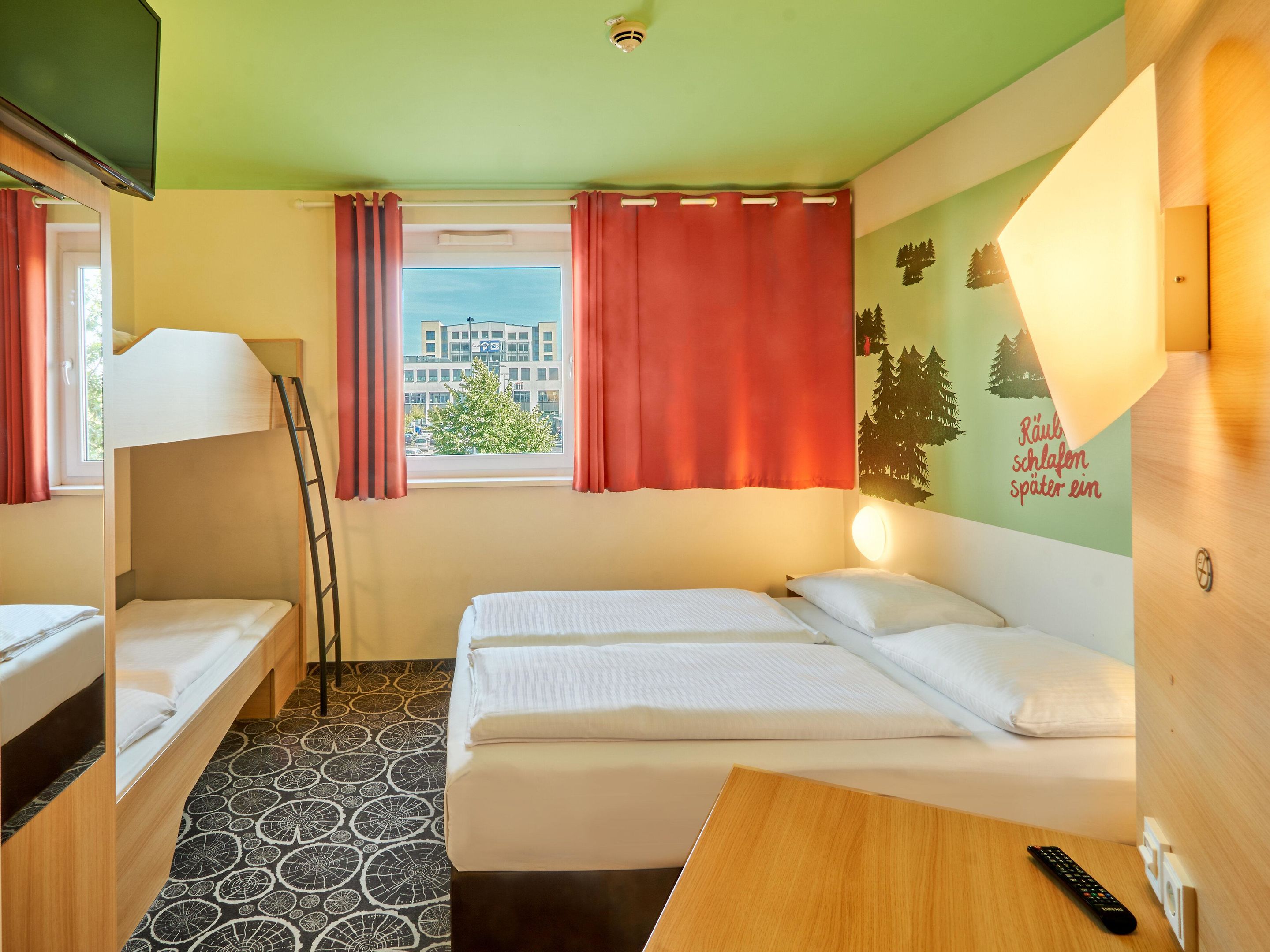 Kundenfoto 5 B&B HOTEL Aschaffenburg Kundenfoto 5 B&B HOTEL Aschaffenburg