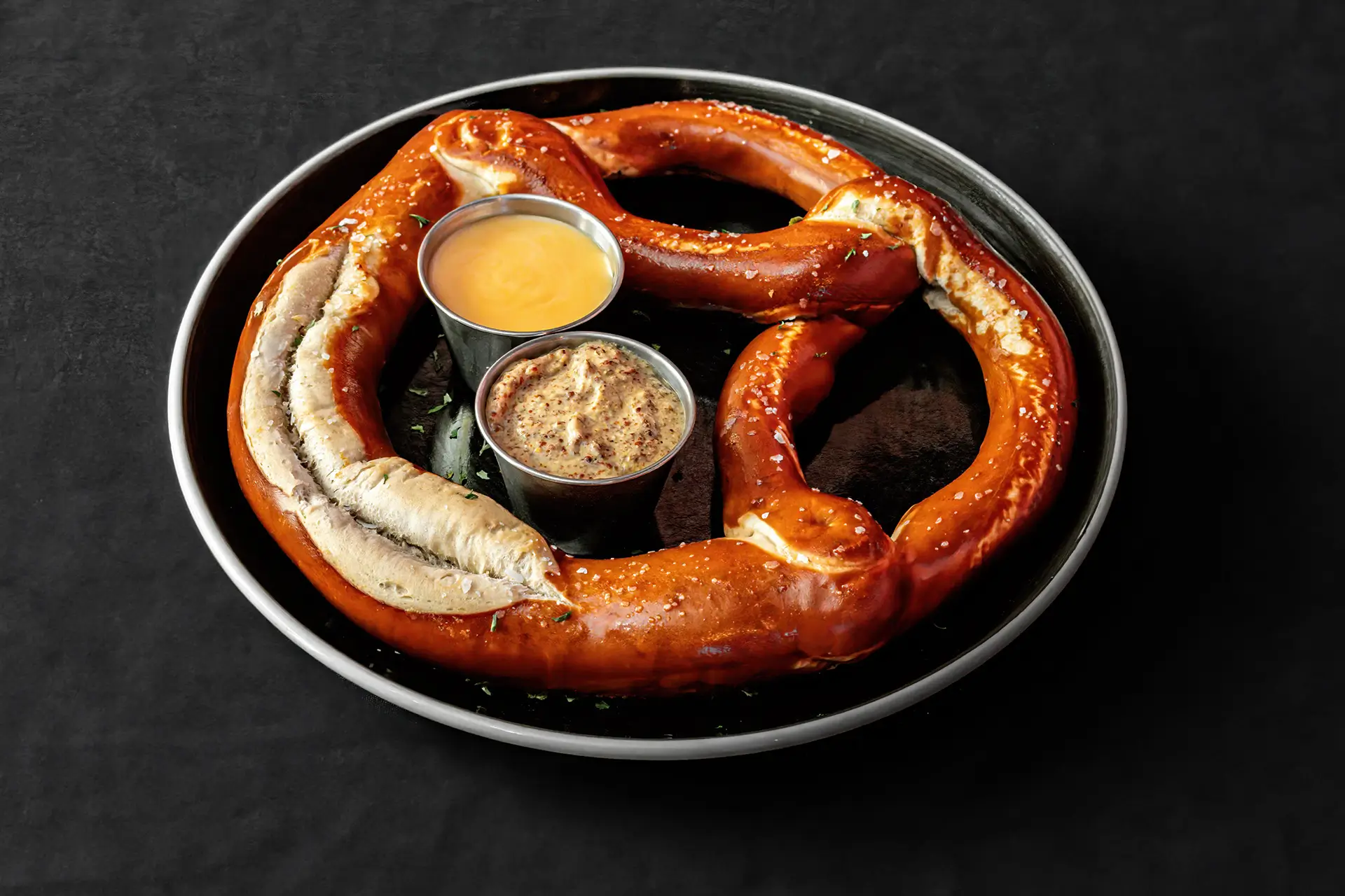Giant New York Pretzel (Haunted Hollywood)