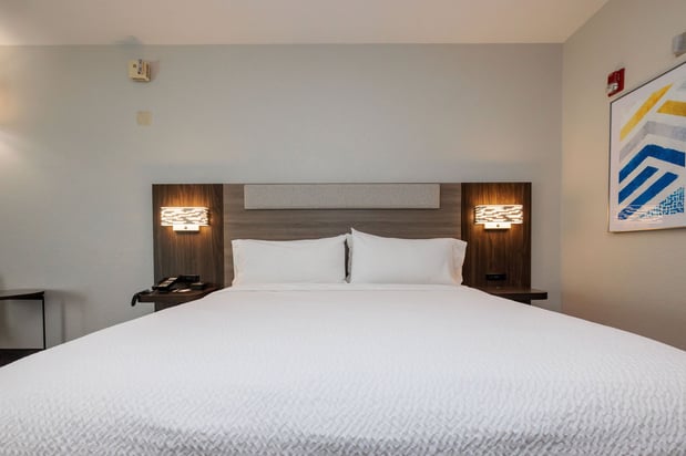 Images Holiday Inn Express & Suites Berkeley by IHG