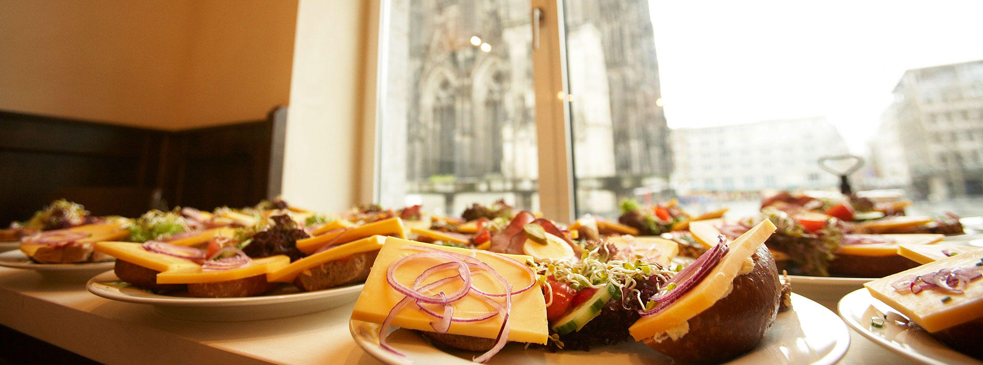 Gaffel am Dom, Bahnhofsvorplatz 1 in Köln