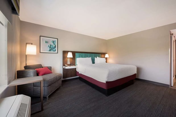 Images Hampton Inn by Hilton Detroit Southfield
