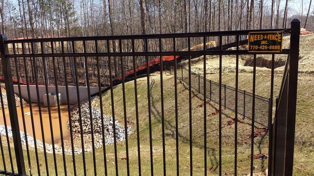 Images NEED-A-FENCE, INC.