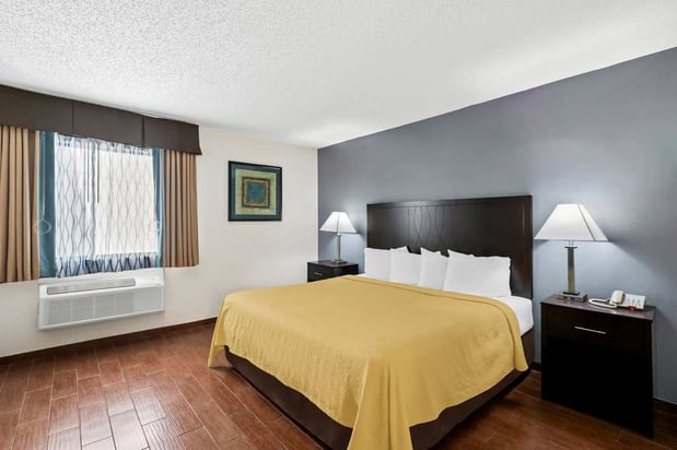 Images SureStay Plus by Best Western Lubbock Medical Center