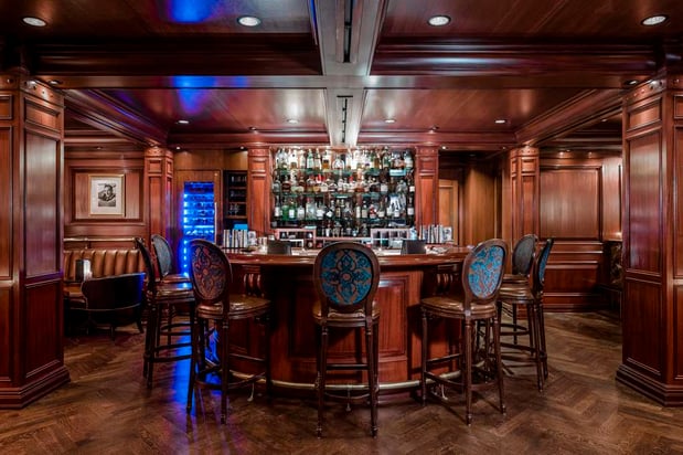 Images Amway Grand Plaza, Curio Collection by Hilton