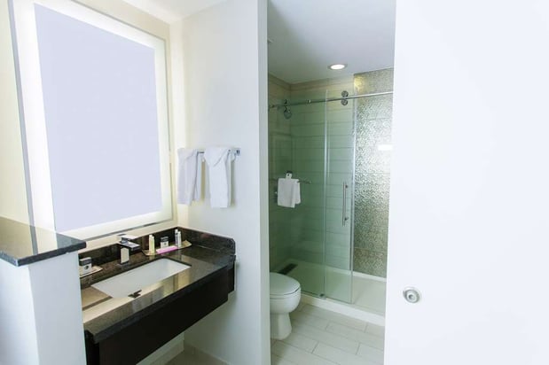 Images DoubleTree by Hilton Hotel Savannah Historic District