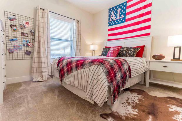 Images The Cottages at Lake Tamaha - Student Housing