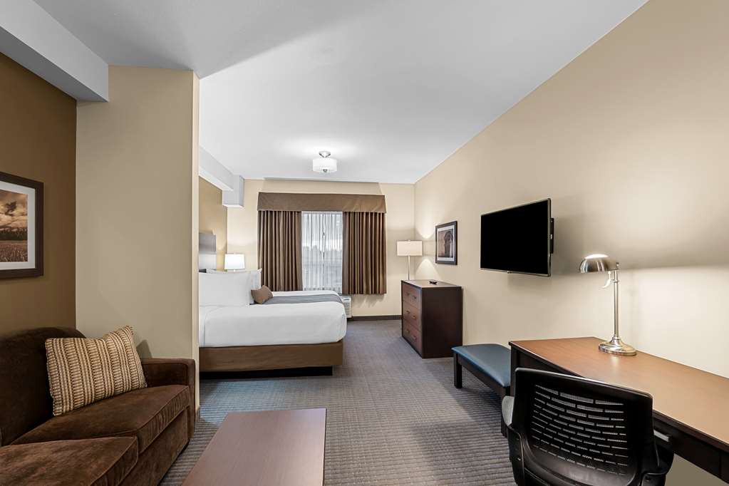 Images Best Western Plus Lacombe Inn & Suites