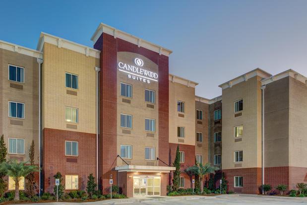 Images Candlewood Suites Cut Off - Galliano, an IHG Hotel