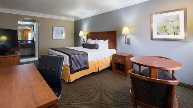 Images Best Western Angleton Inn