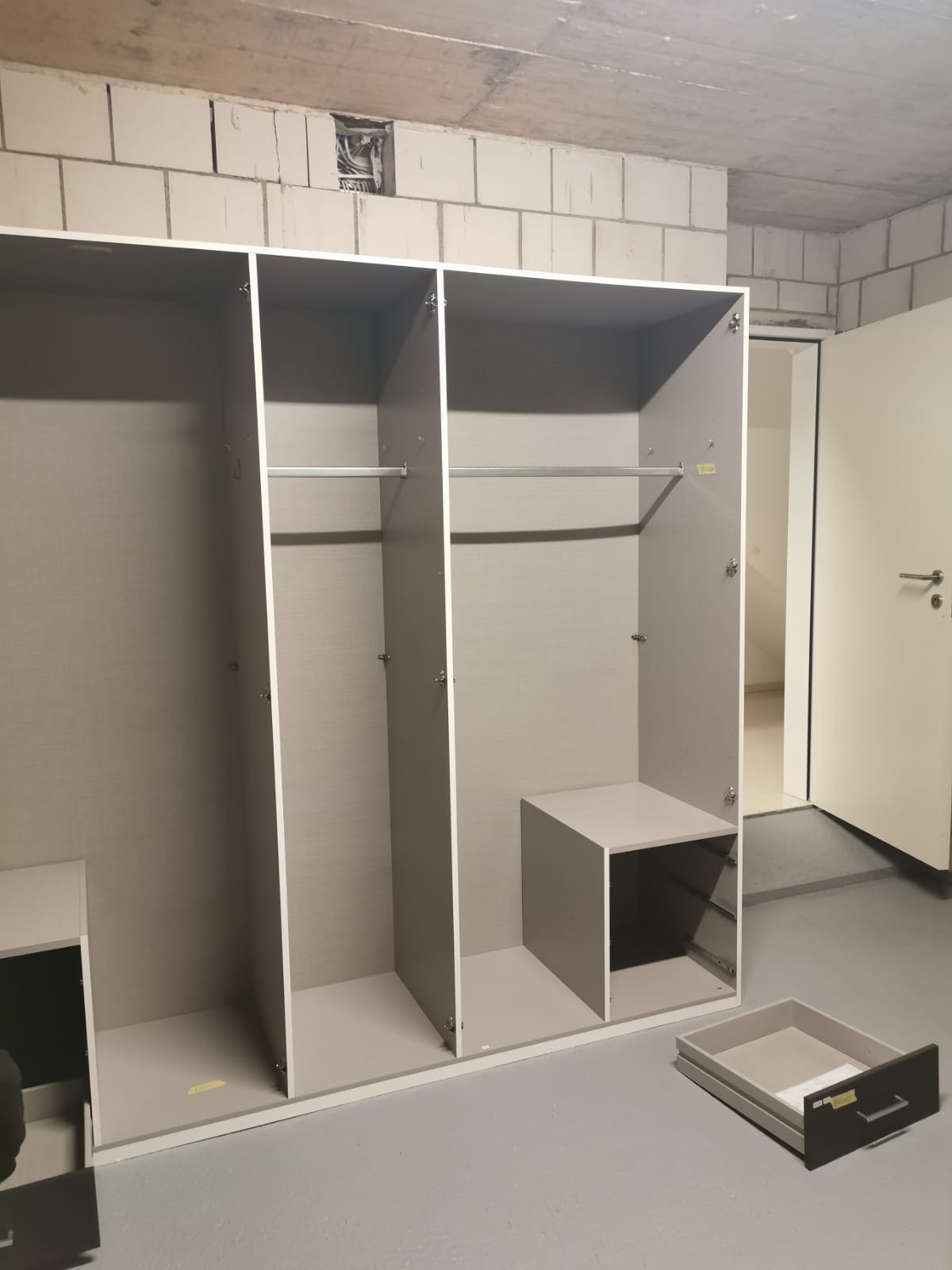 RAR Dienstleistungen, Poststrasse 43 in Neuhausen am Rheinfall