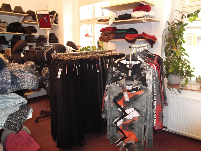 Bild 1 Hut und Mode Martina Kunz in Parchim