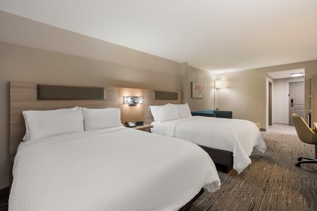 Images Holiday Inn Express & Suites Lexington by IHG