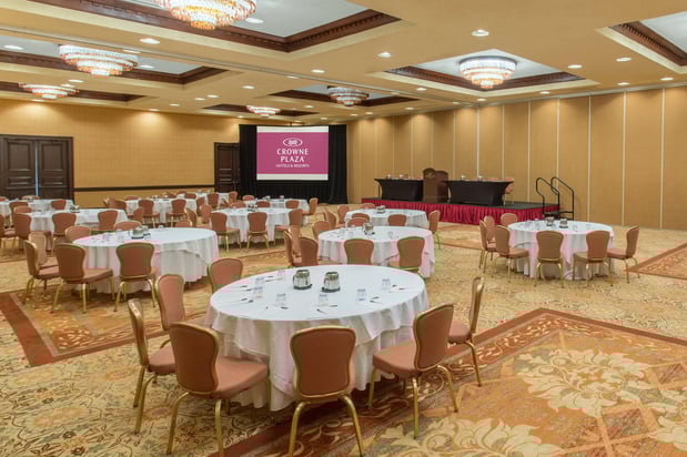 Images Crowne Plaza Albuquerque by IHG