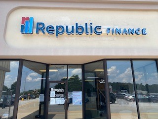 Branch exterior Republic Finance Conyers (678)413-9932