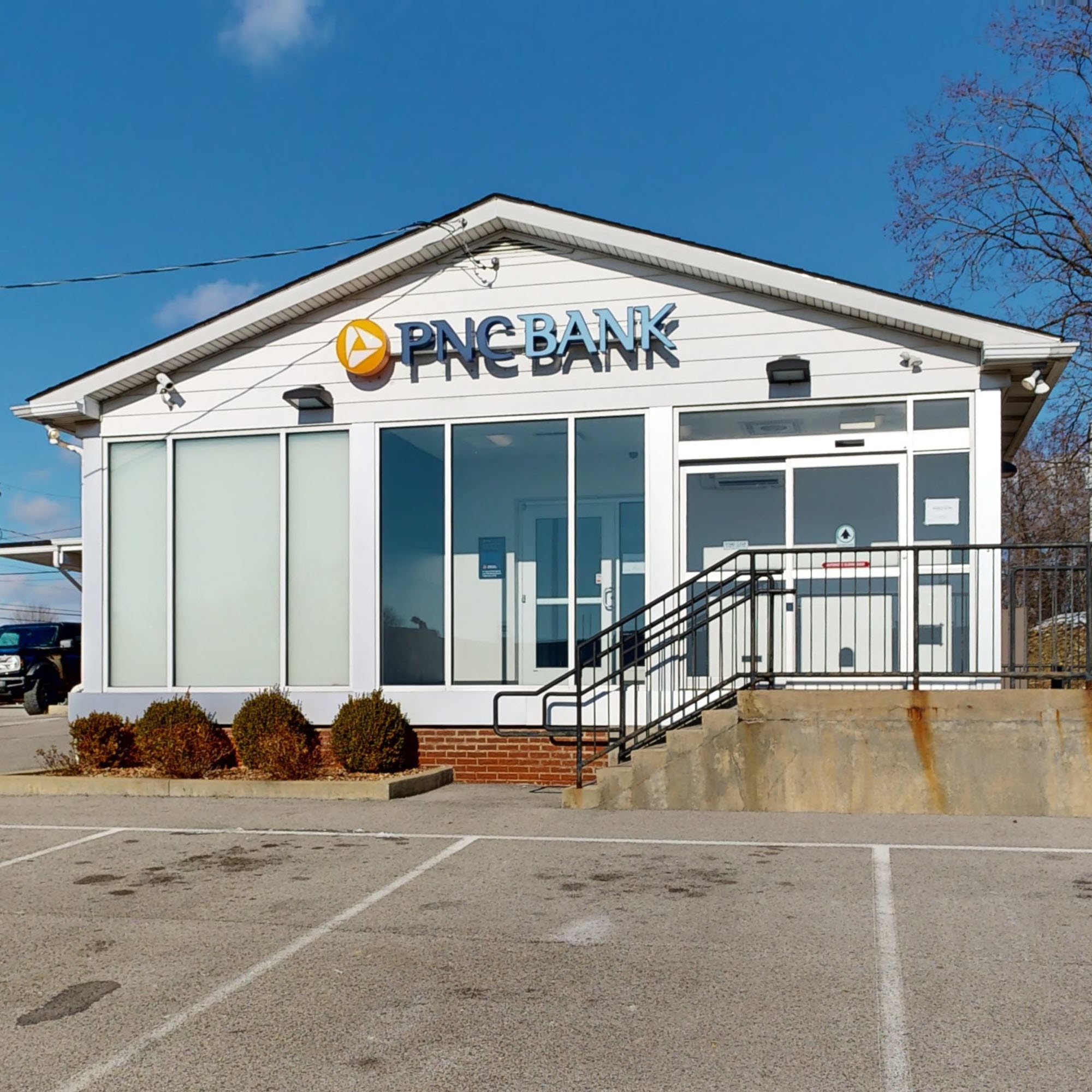 PNC Bank Oakmont OH - East Liverpool, OH