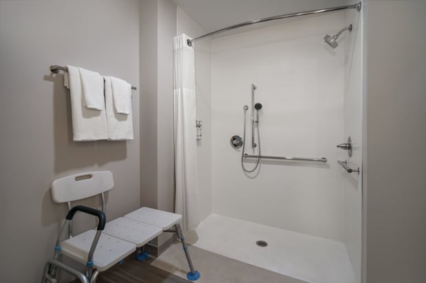 Images Holiday Inn Express & Suites Muskegon - Grand Haven by IHG