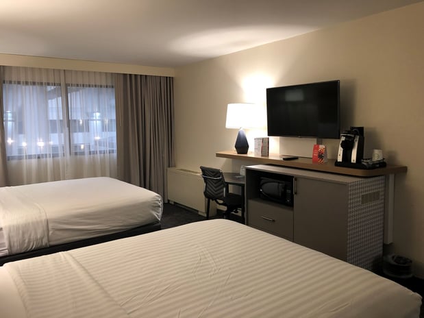 Images Holiday Inn & Suites Chicago North Shore (Skokie) by IHG