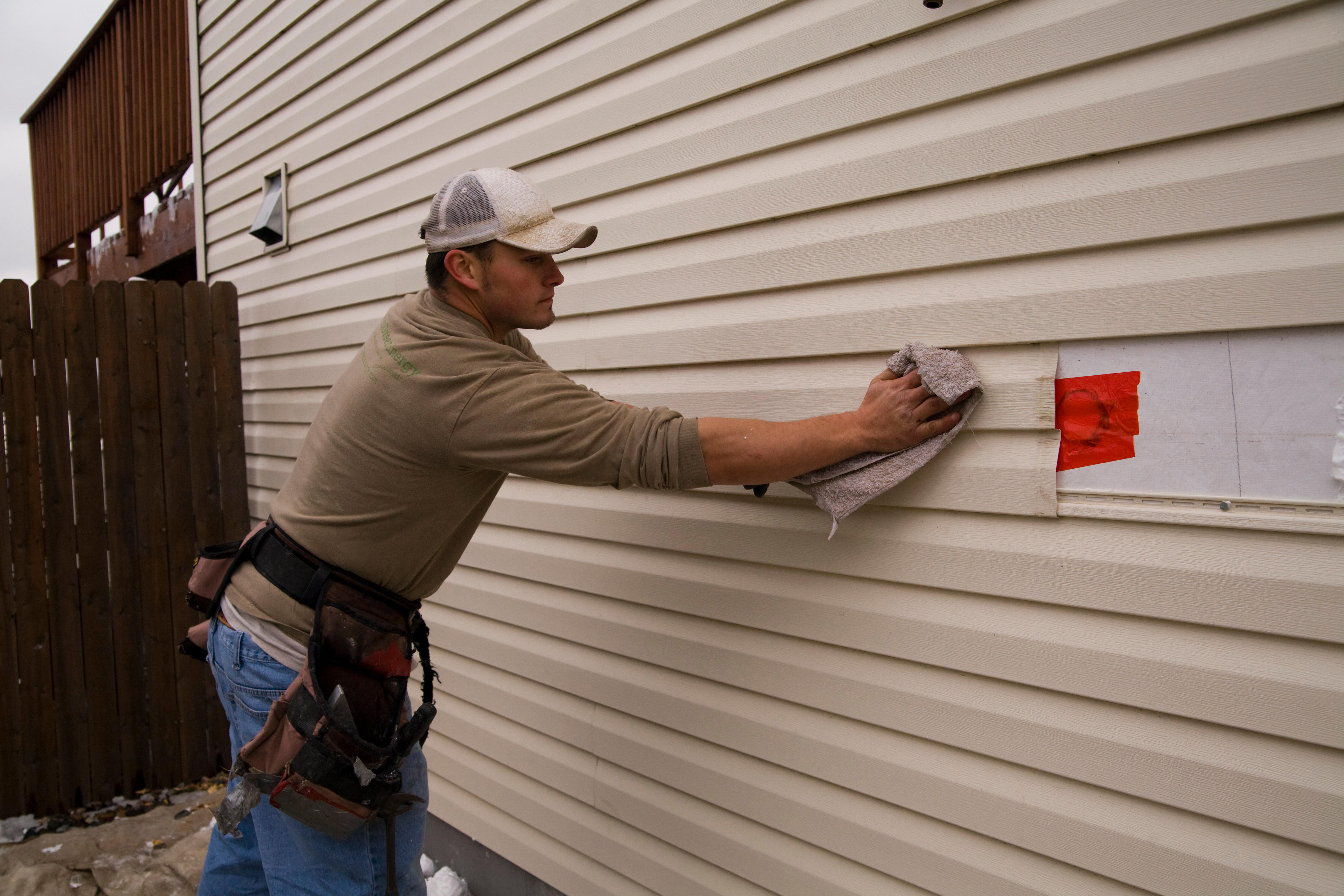 The RetroFoam insulation installation process is mess-free and hassle-free.