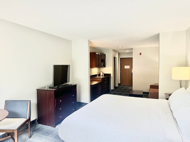Images Holiday Inn Express & Suites Meriden by IHG