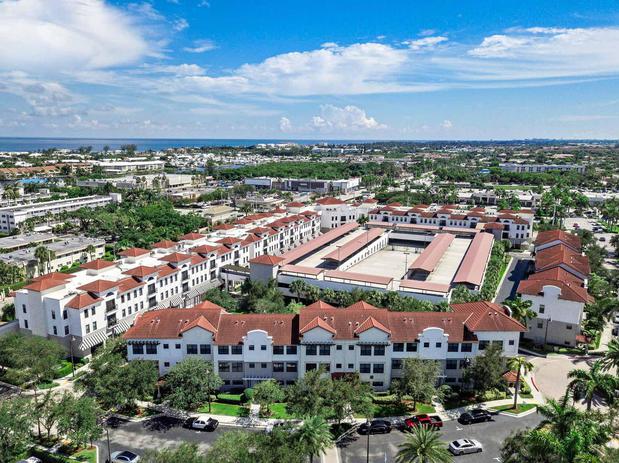 Images One Boynton Apartments