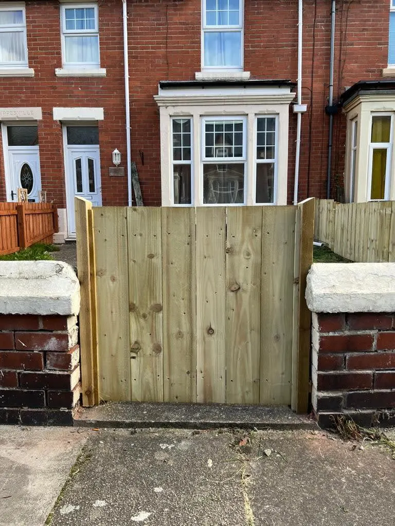 Images Alpha Fencing NE Ltd