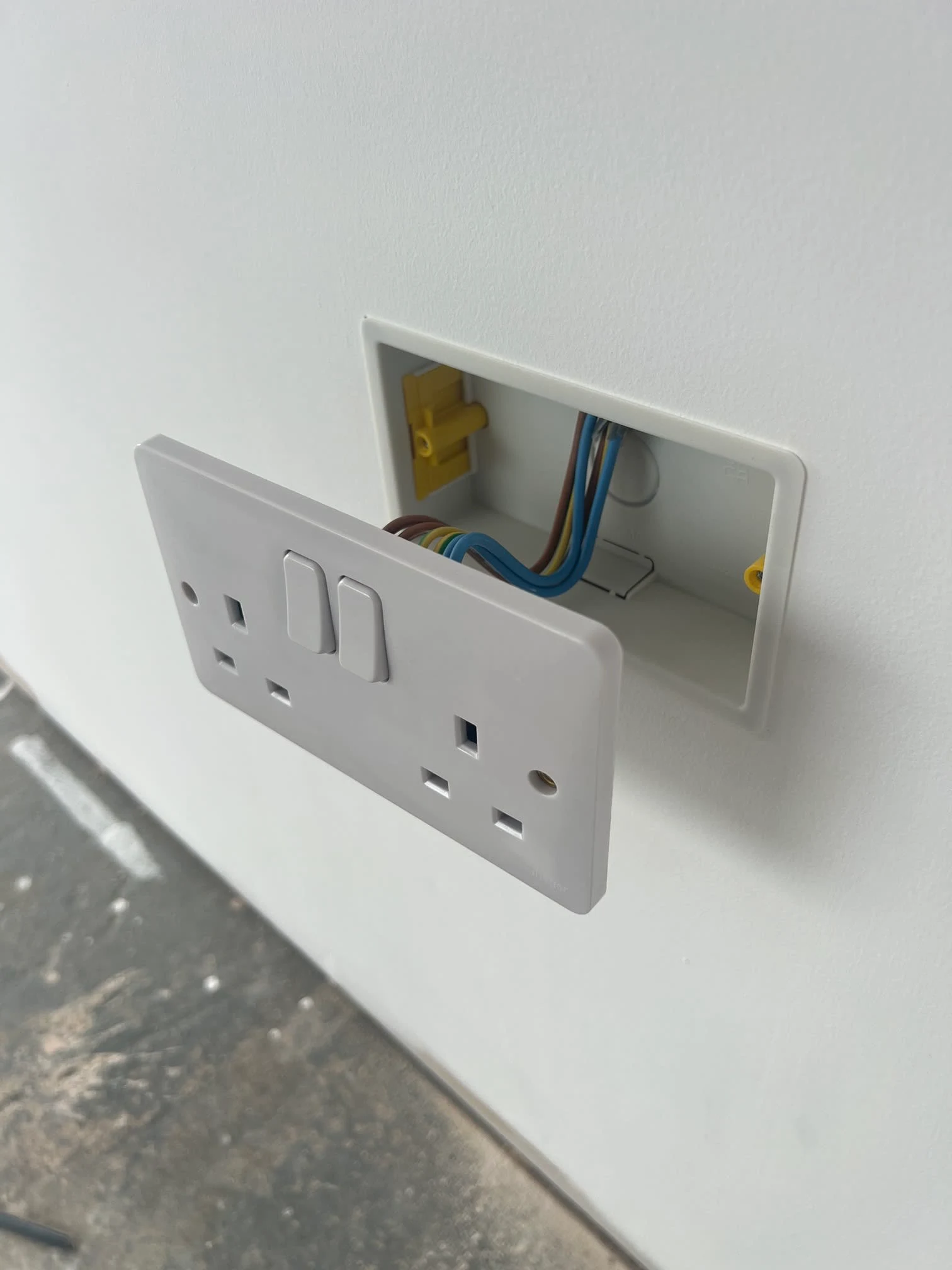 Images Lamming Electrical Ltd