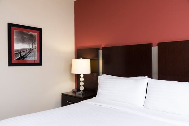 Images Holiday Inn Express & Suites New Philadelphia by IHG