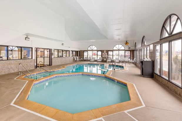 Images Best Western St. Louis Inn
