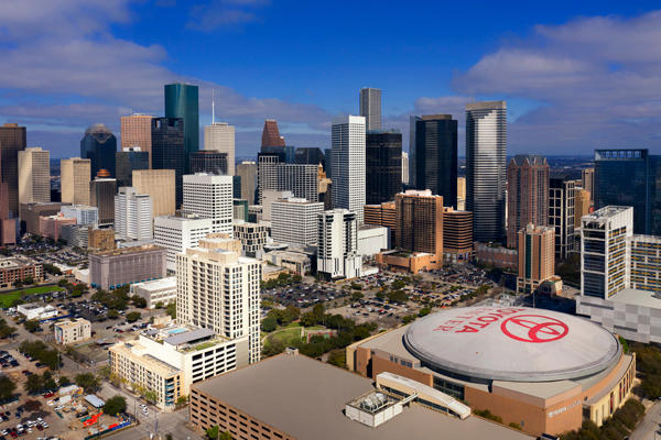 Camden Downtown Houston Apartments Photo