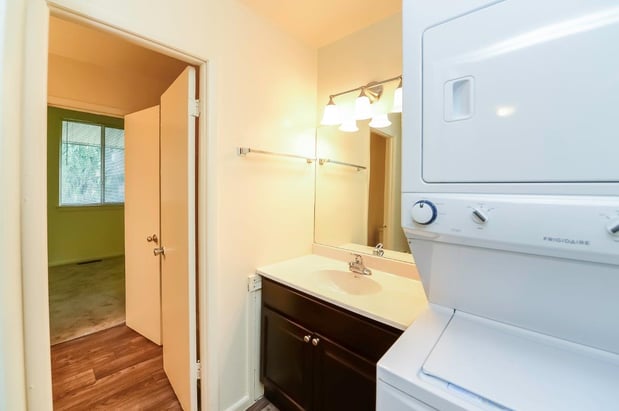 Images Briarwood Apartment Homes & Townhomes