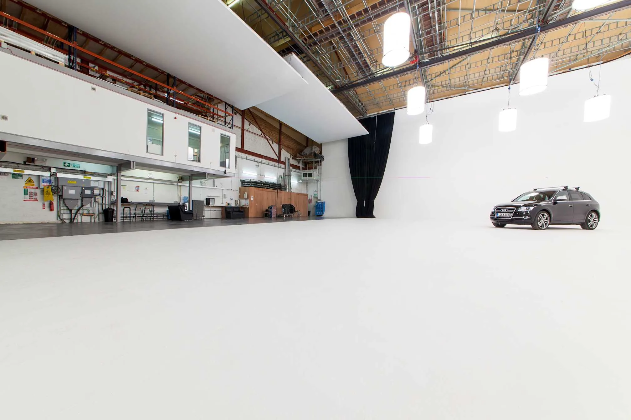 Images Malcolm Ryan Studios