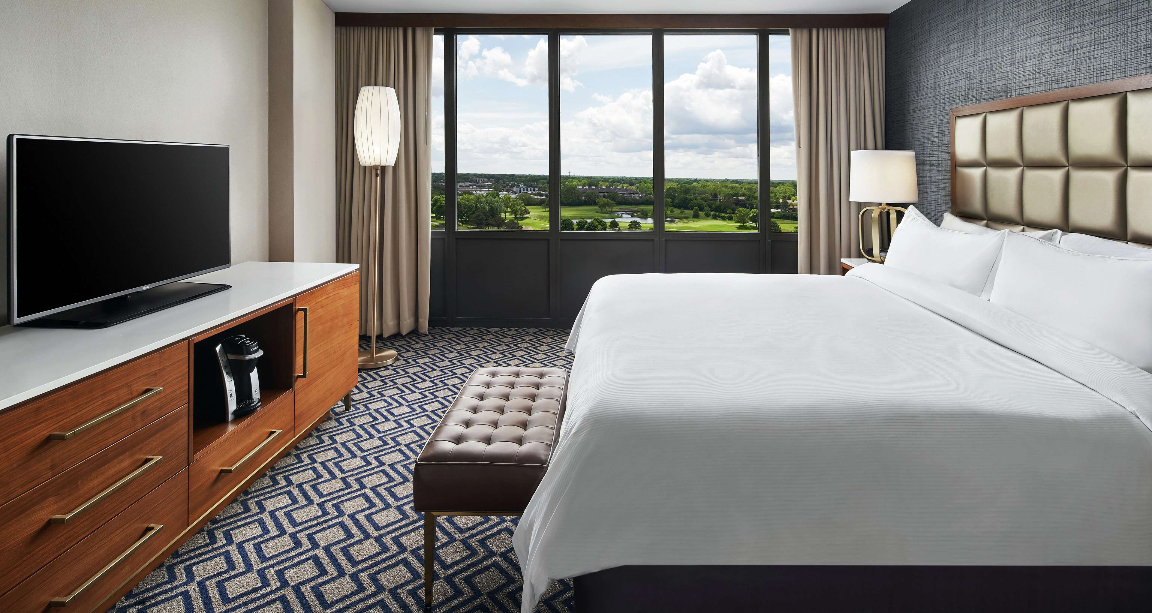 Guest room