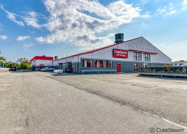 Images CubeSmart Self Storage
