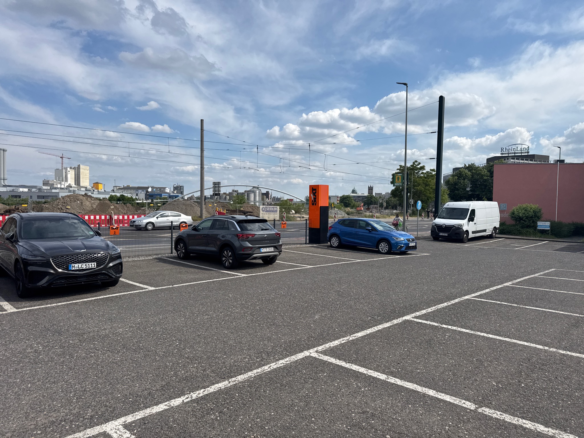 SIXT Autovermietung Neuss, Duesseldorfer Str. 6 in Neuss