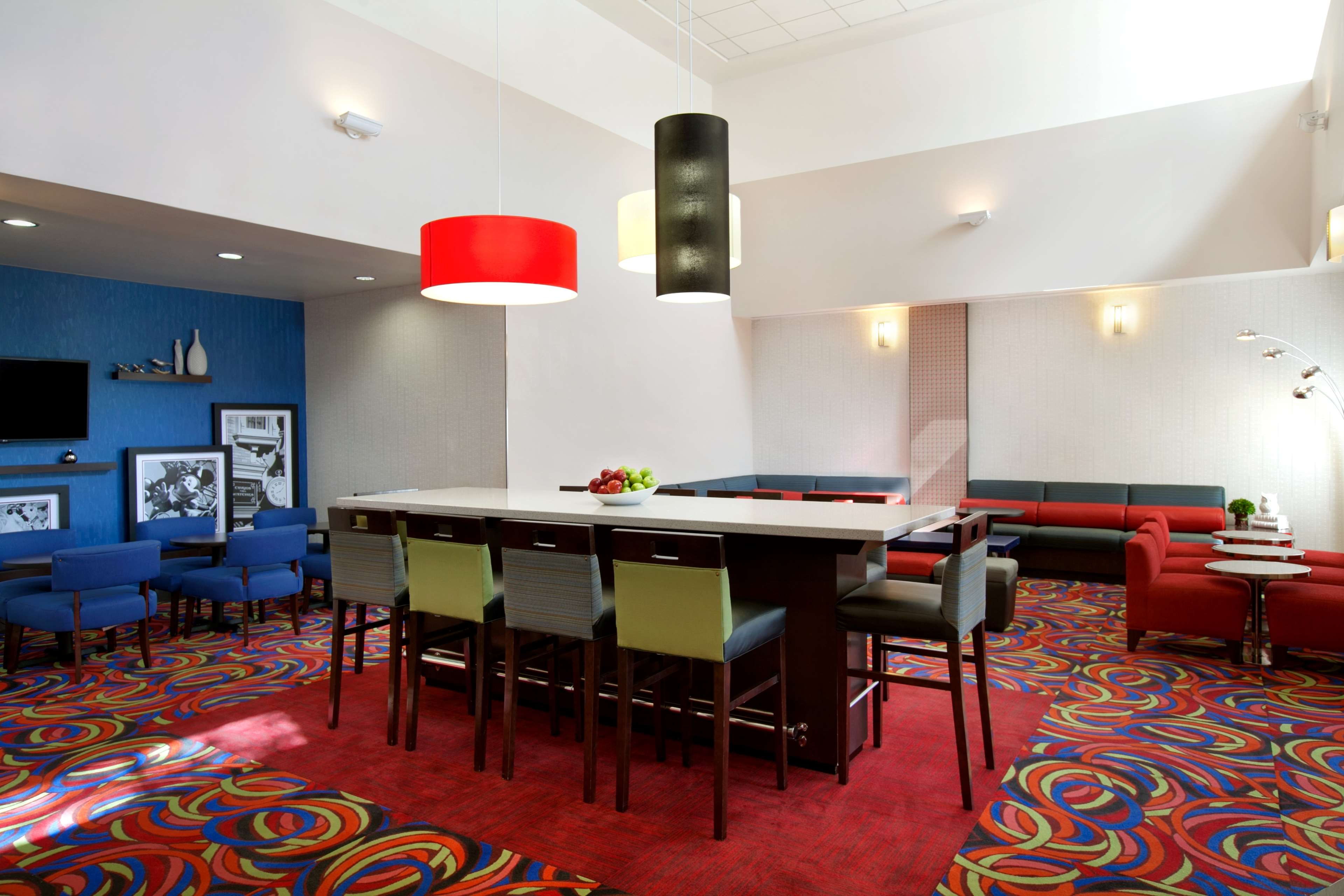 Hampton Inn & Suites Los Angeles/Anaheim-Garden Grove
