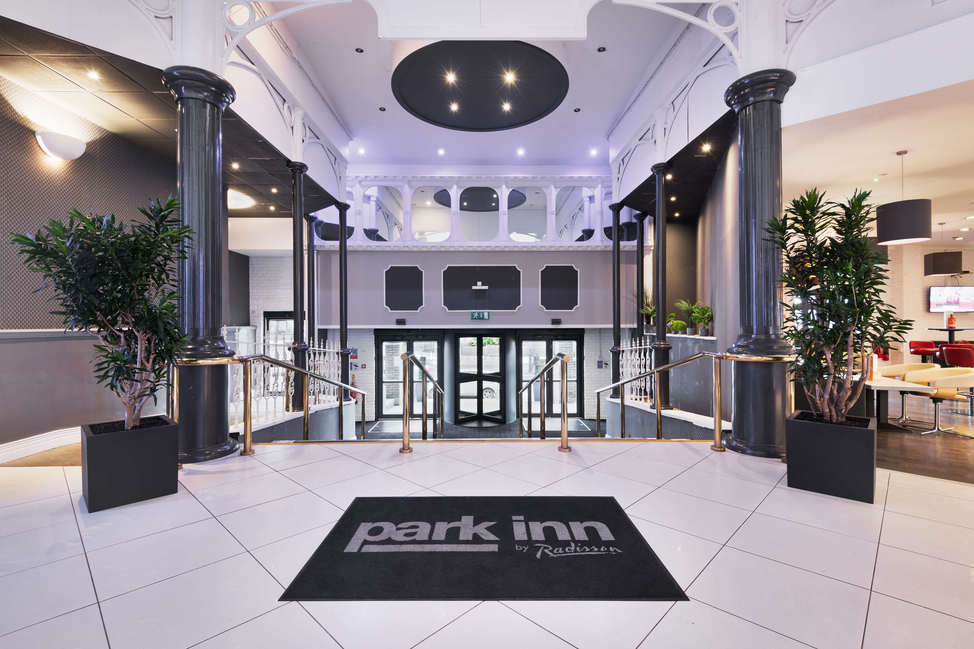Images Park Inn by Radisson Cardiff City Centre