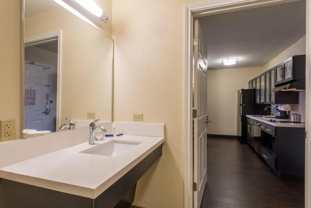 Images Candlewood Suites Midwest City by IHG