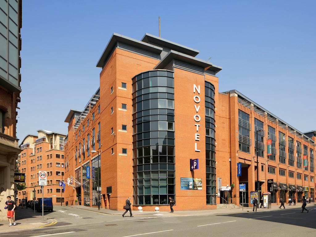 Novotel Manchester Centre Manchester 01612 352200