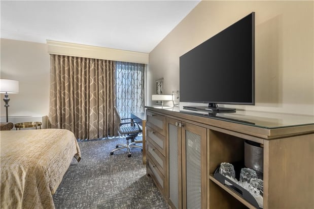 Images Best Western Plus The Normandy Inn & Suites