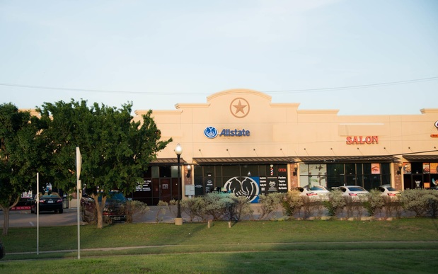Images Amy Le: Allstate Insurance