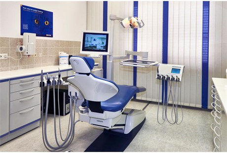 Zahnarzt Dr. Thorsten Thalmann, Schloßplatz 5 in Marktbreit