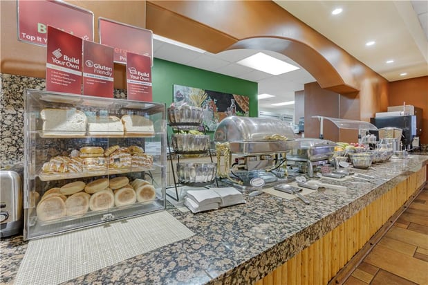 Images Best Western Plus Arroyo Roble Hotel & Creekside Villas