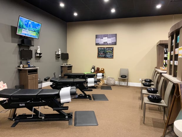 Images 100% Chiropractic - Chattanooga