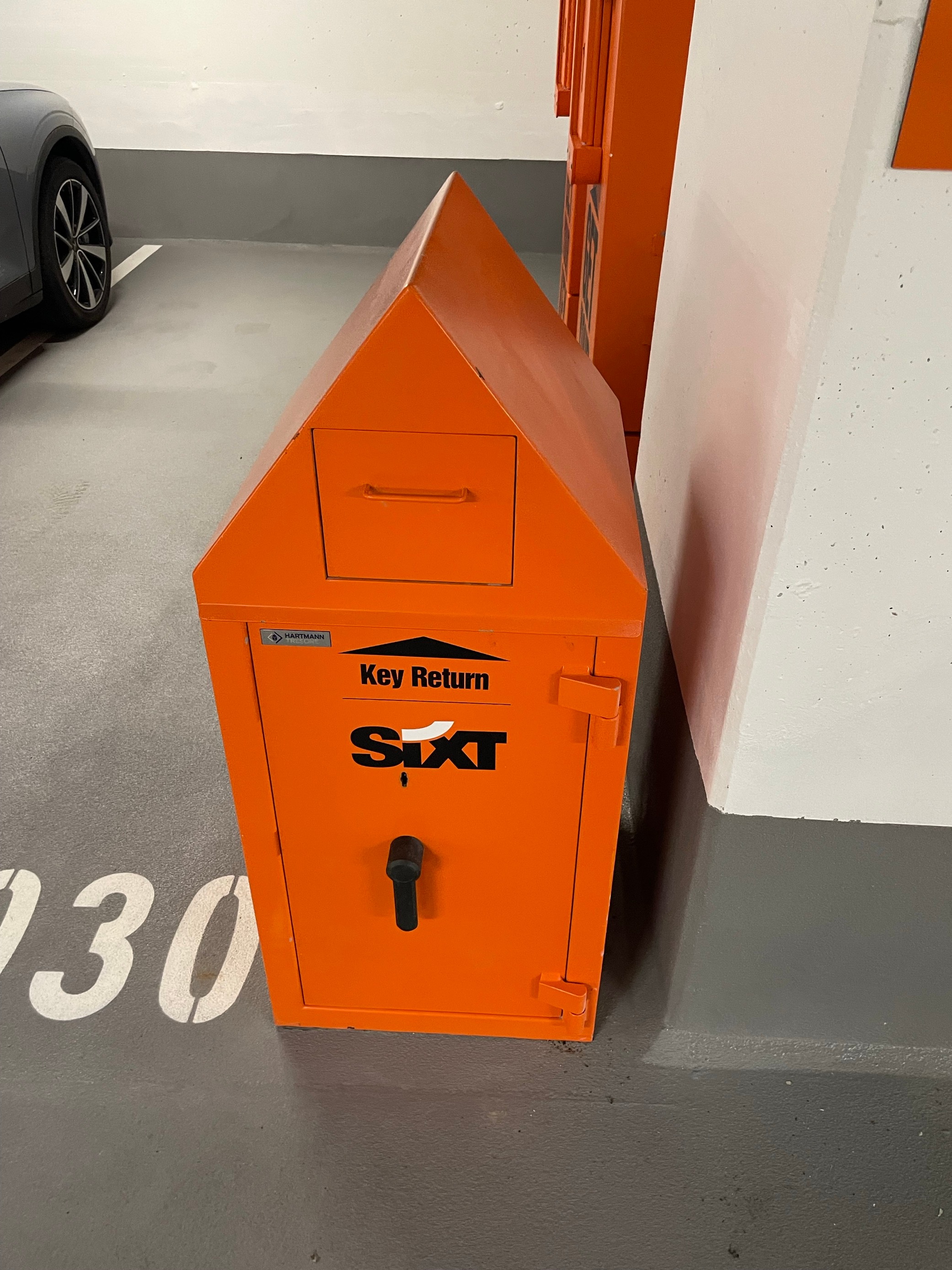 SIXT Autovermietung Stuttgart Zentrum, Lautenschlagerstr. 17 in Stuttgart